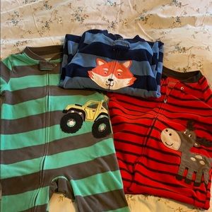 Lot (3) Carters 24mo Footie Pajamas